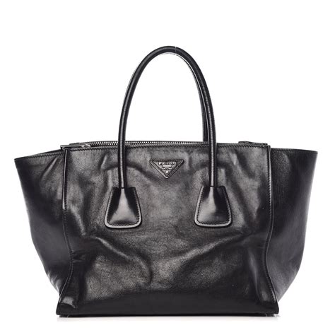 prada twin pocket tote glace medium black|PRADA Glace Calf Twin Pocket Tote Black .